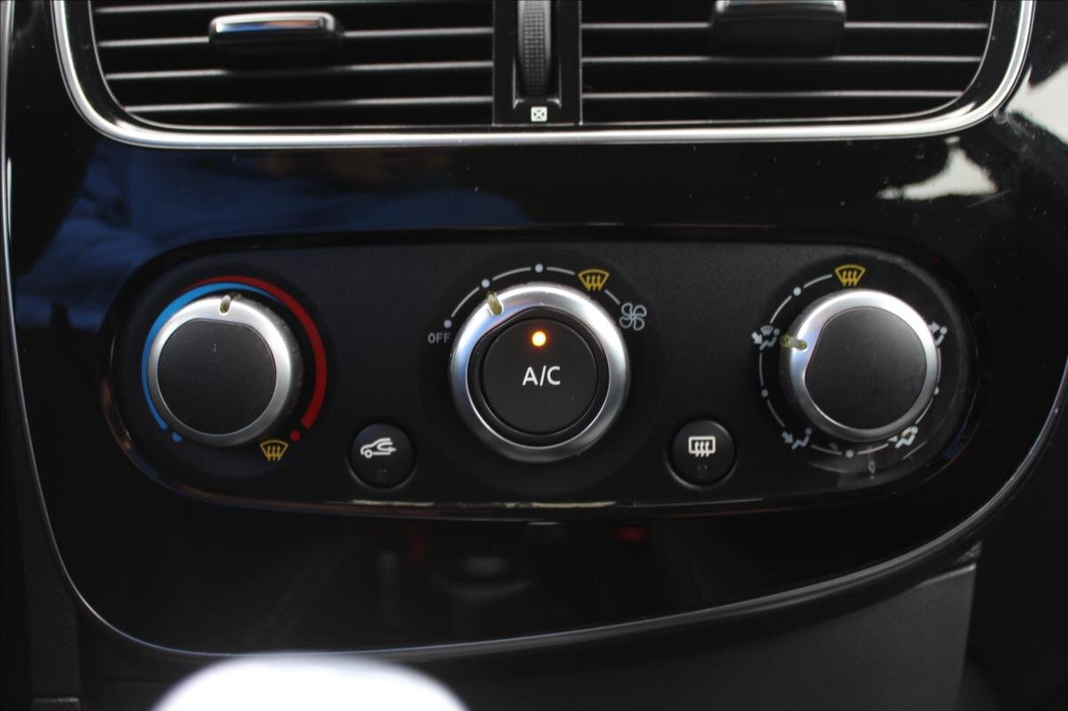 Renault Clio Hatchback 898,0 56 kw