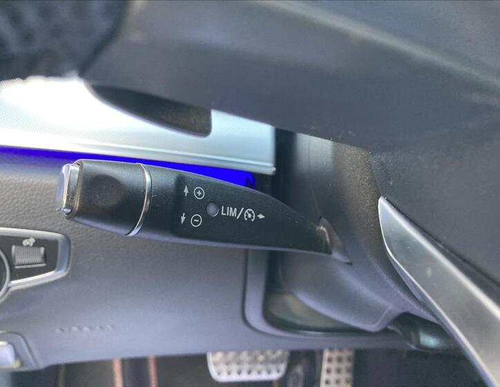 Mercedes-Benz Třídy E 18