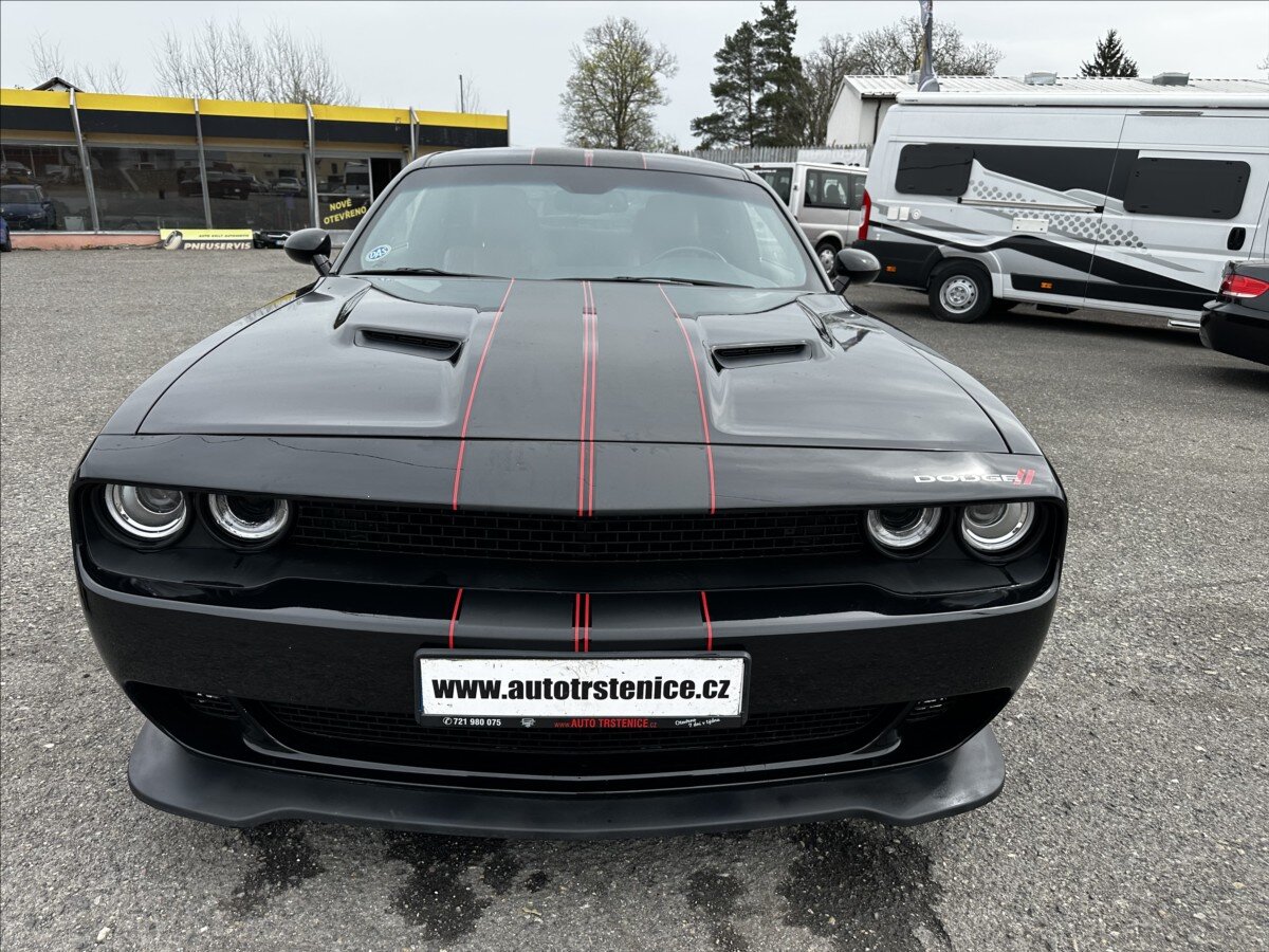 Dodge Challenger Kupé 5,7 l 277 kw