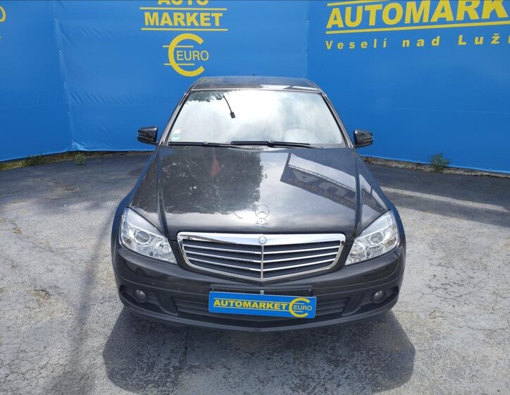 Mercedes-Benz Třídy C Sedan / Limuzína 1,8 l 115 kw