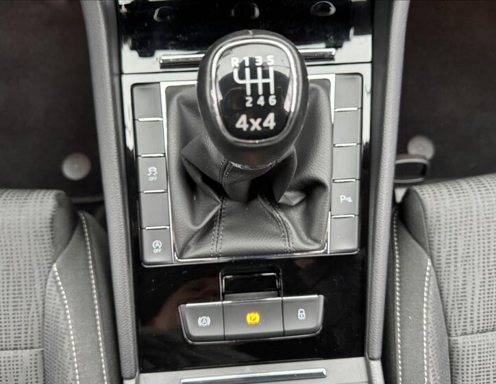 Škoda Superb Kombi 2,0 l 110 kw
