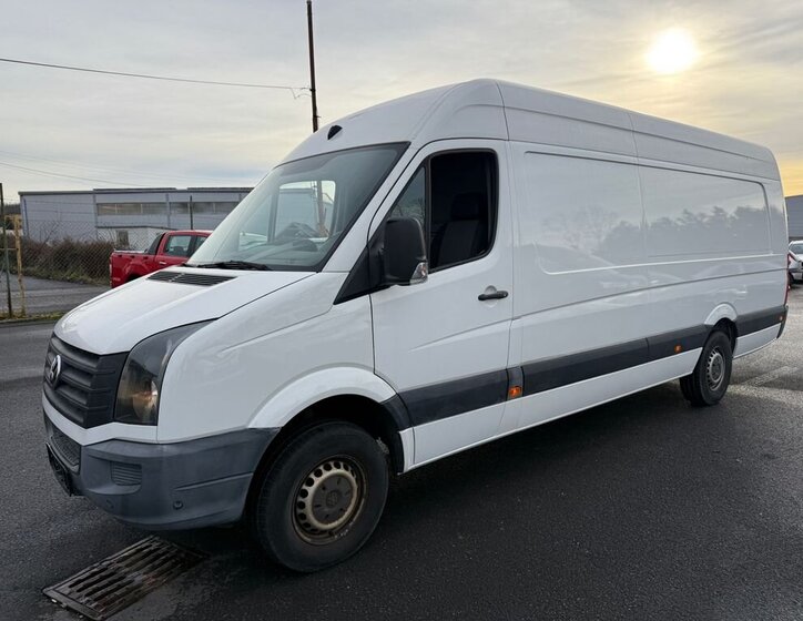 Volkswagen Crafter 1