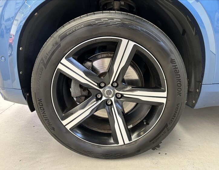 Volvo XC90 SUV 2,0 l 173 kw