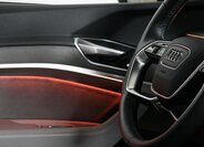 Audi e-tron SUV 0,0 300 kw