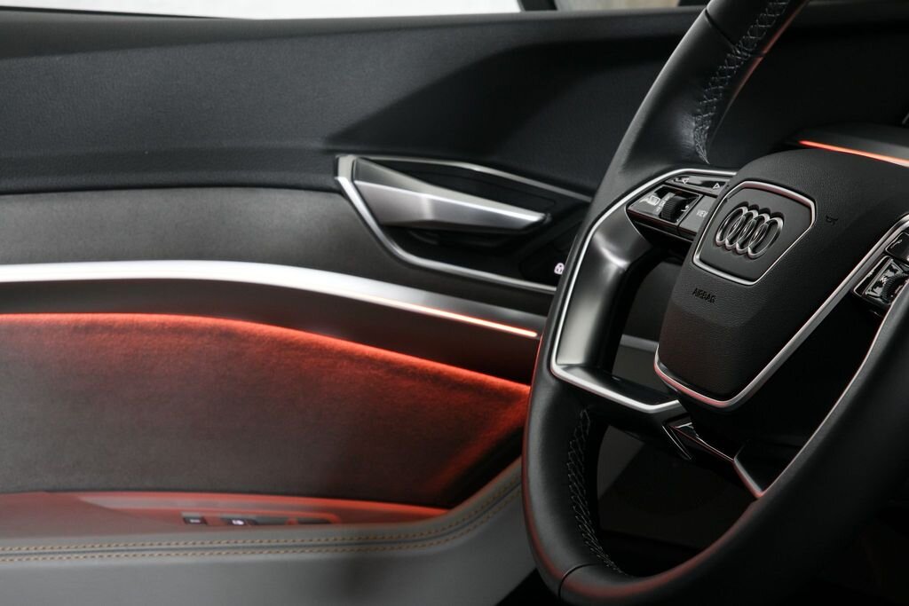 Audi e-tron SUV 0,0 300 kw