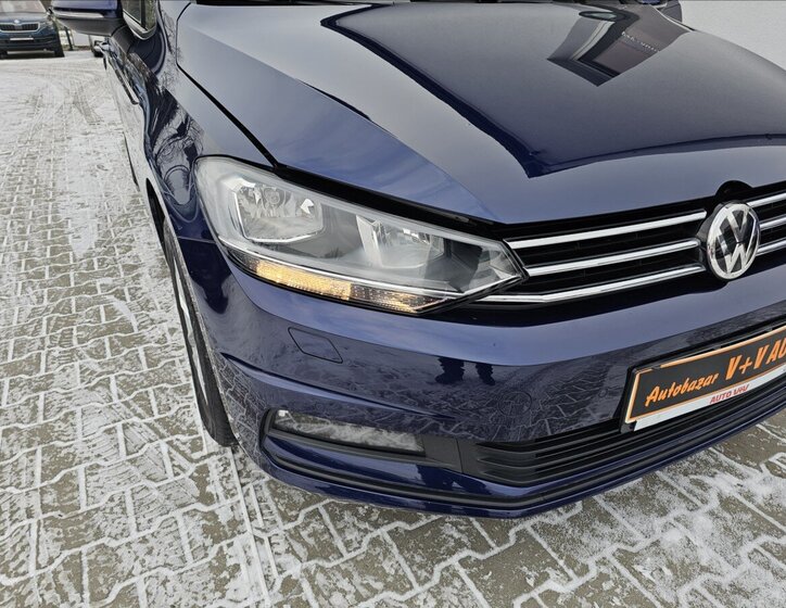 Volkswagen Touran 48