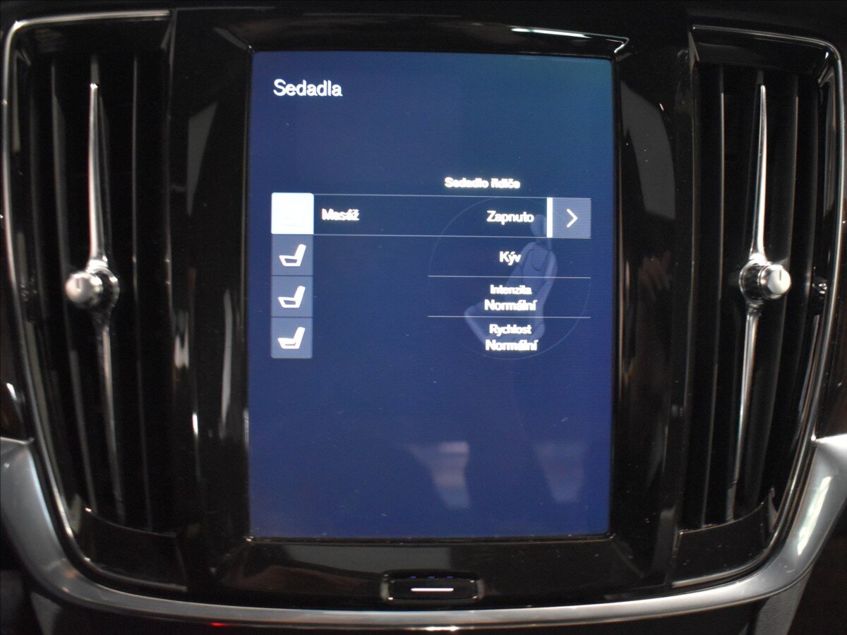 Volvo S90 Sedan / Limuzína 2,0 l 228 kw