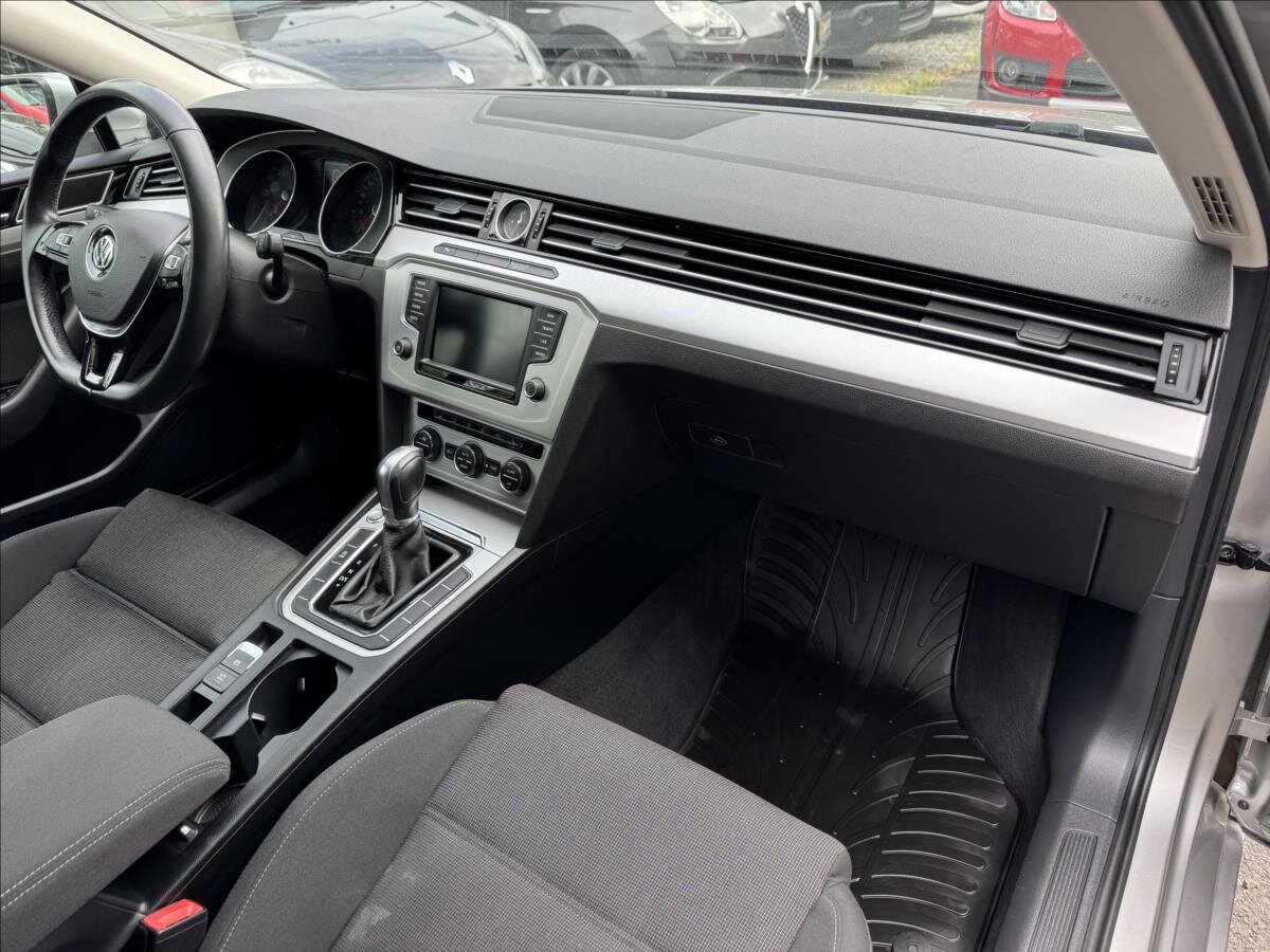 Volkswagen Passat Kombi 2,0 l 110 kw
