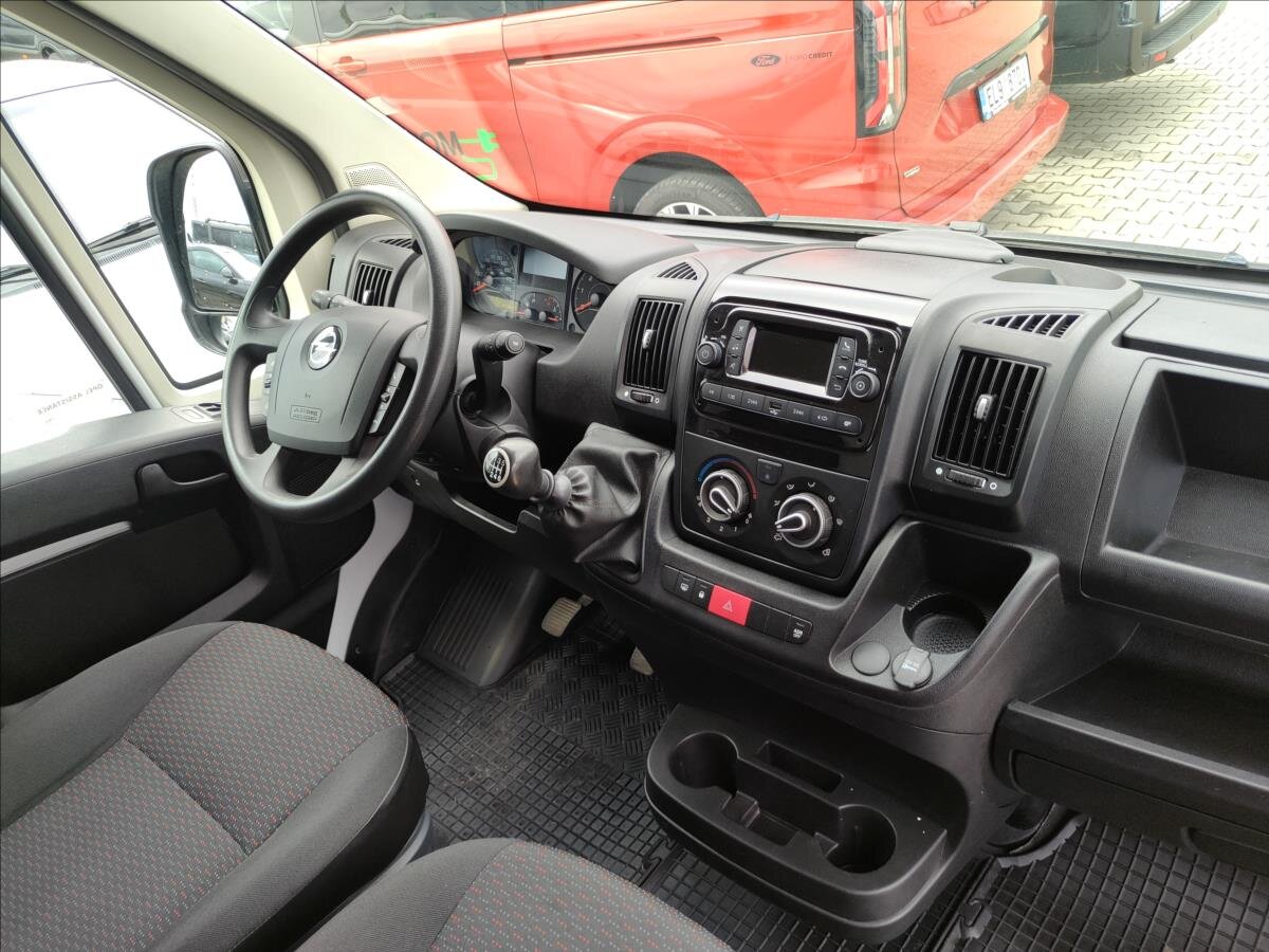 Opel Movano Skříň 2,2 l 121 kw