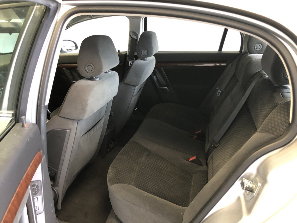 Opel Vectra Sedan 2,2 l 108 kw