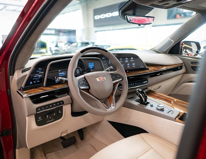 Cadillac Escalade 16