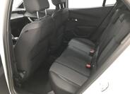 Peugeot 2008 10
