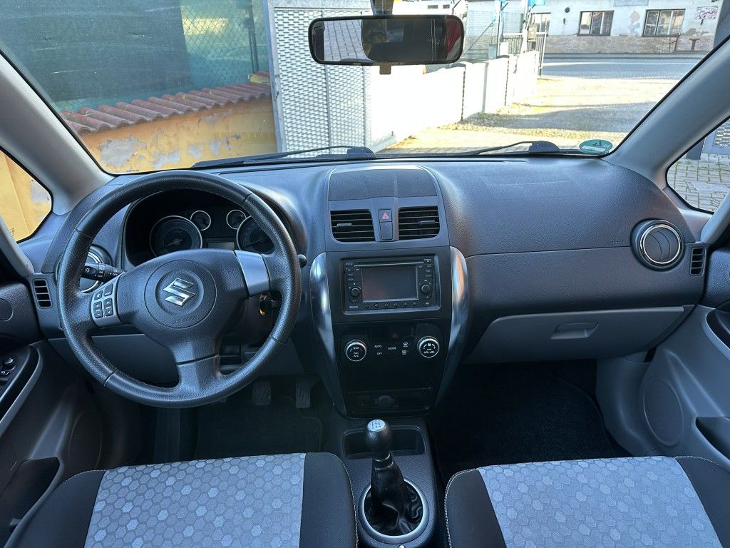 Suzuki SX4
