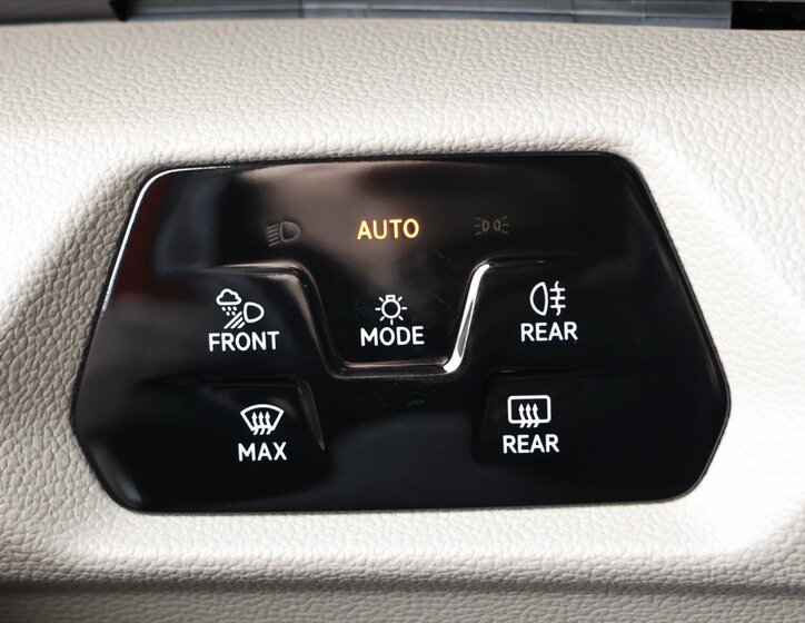 Volkswagen Multivan MPV 2,0 l 110 kw