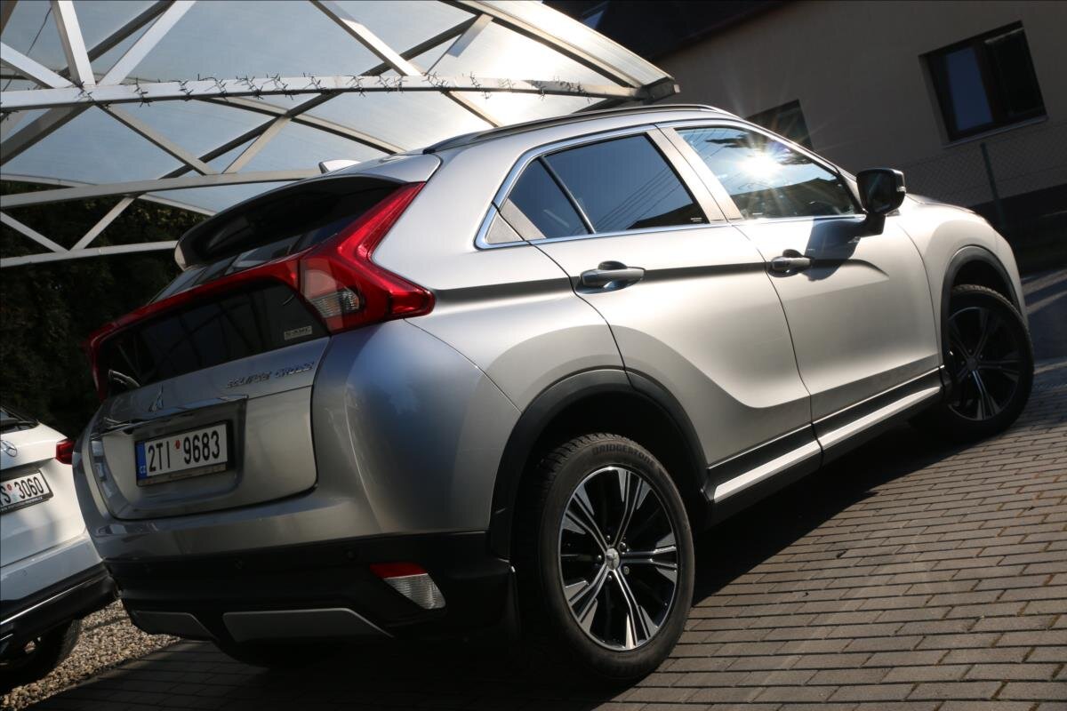 Mitsubishi Eclipse Cross Kombi 1,5 l 120 kw