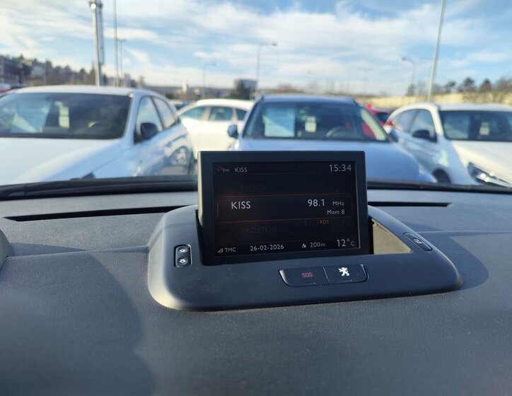 Peugeot 5008 MPV 2,0 l 120 kw