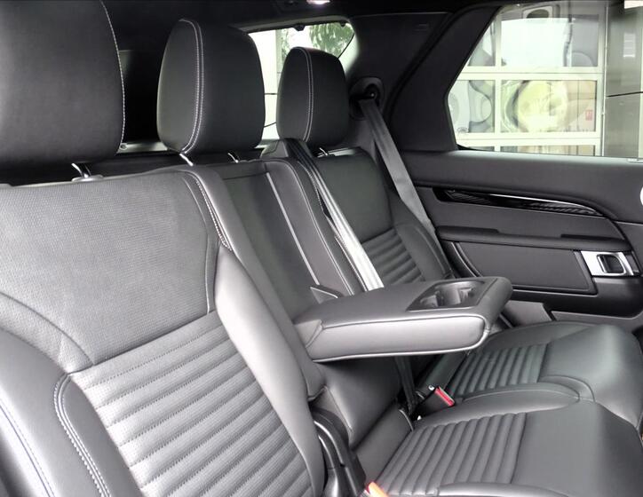 Land Rover Discovery 21
