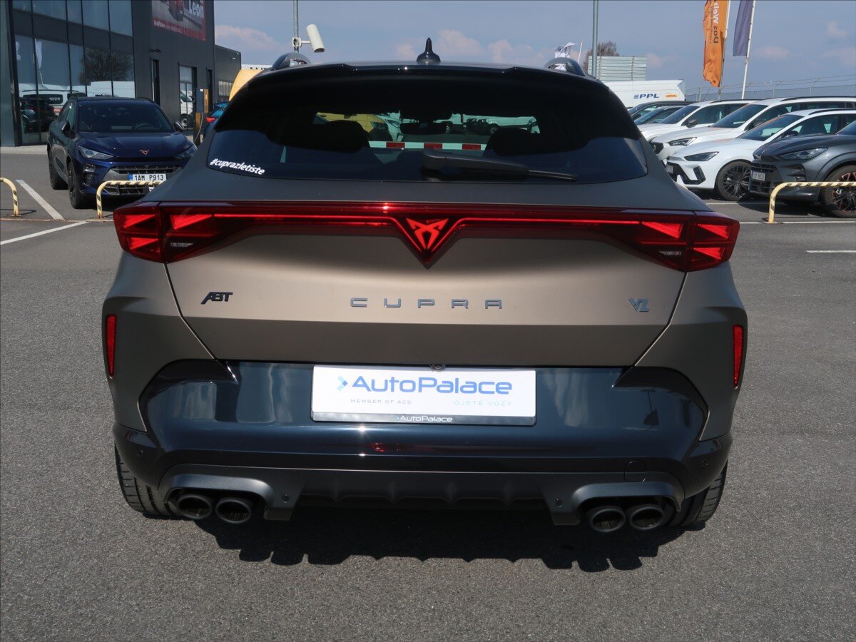 Cupra Formentor SUV / Terénní 2,0 l 294 kw