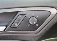 Volkswagen Golf Hatchback 999,0 63 kw