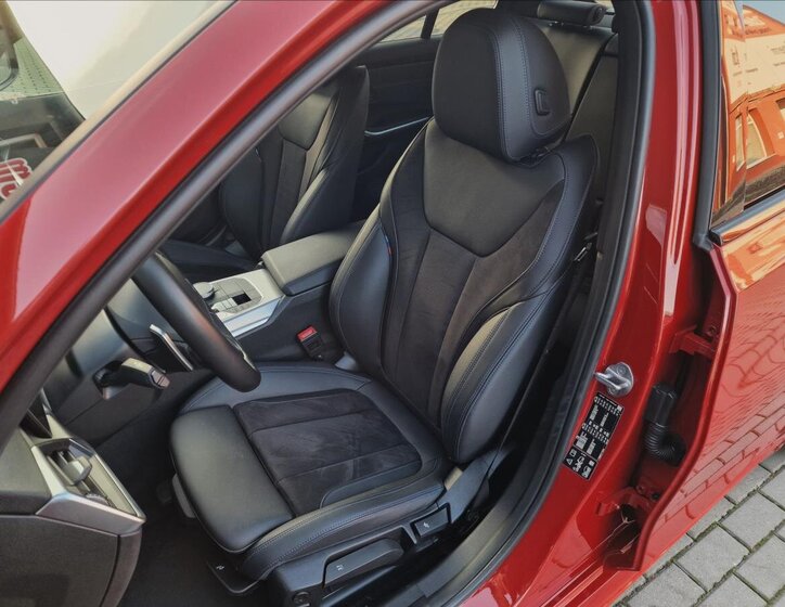 BMW Řada 3 Sedan / Limuzína 2,0 l 140 kw
