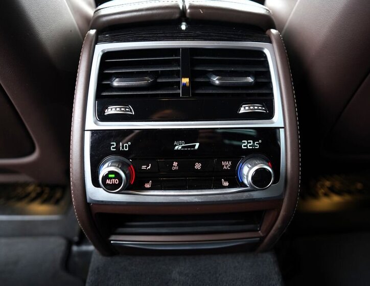 BMW Řada 7 Sedan 3,0 l 250 kw