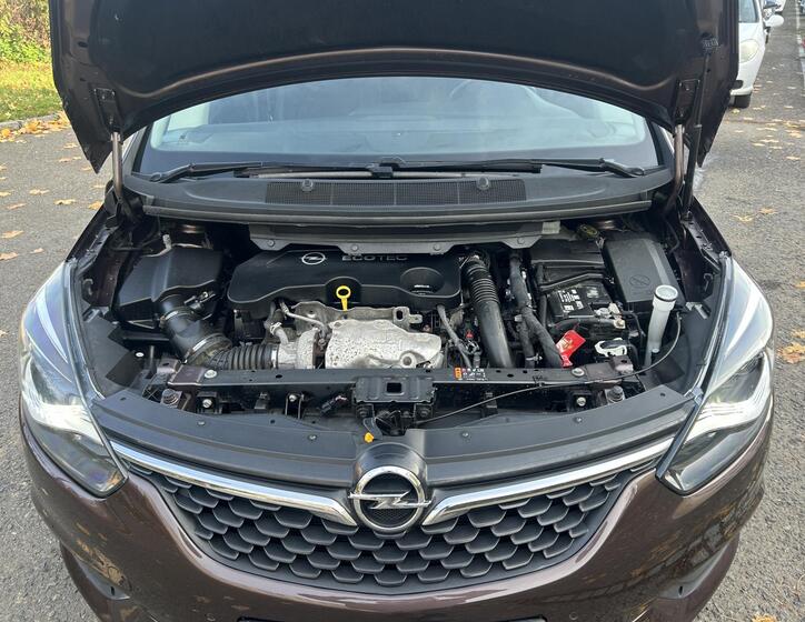 Opel Zafira 63