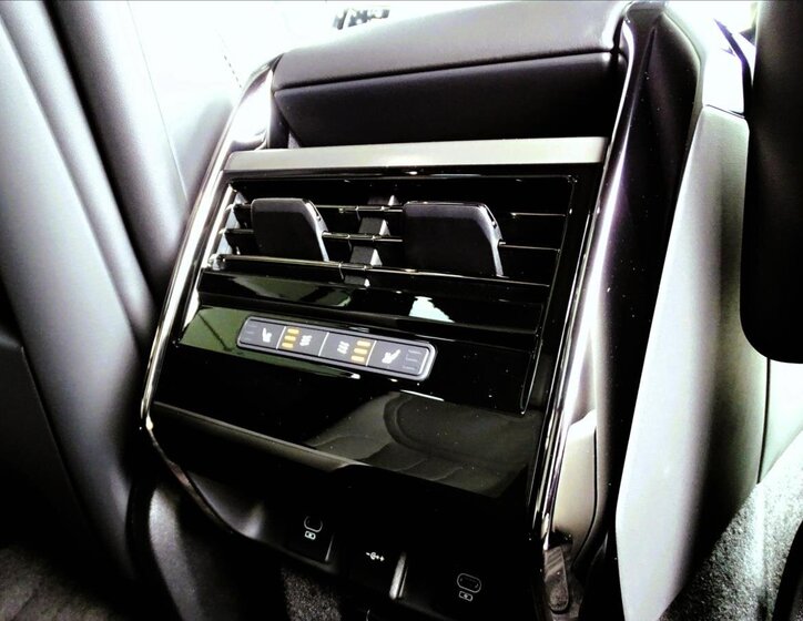 Land Rover Range Rover Sport SUV / Terénní 3,0 l 221 kw