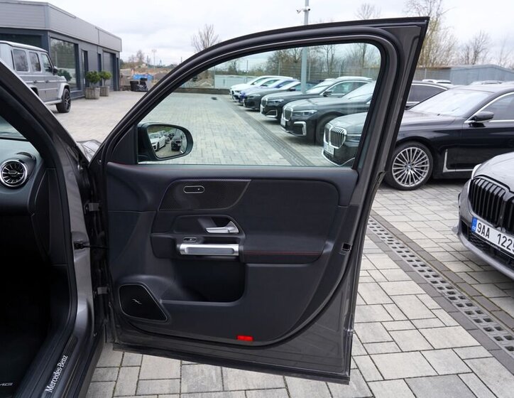 Mercedes-Benz GLB SUV / Terénní 2,0 l 110 kw