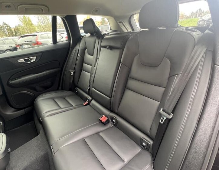 Volvo V60 Kombi 2,0 l 145 kw