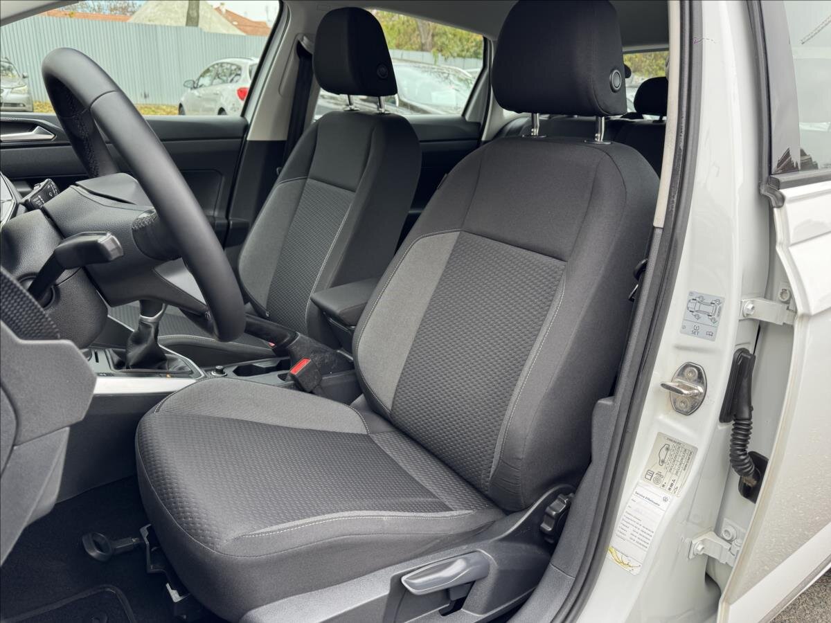 Volkswagen Polo Hatchback 999,0 70 kw