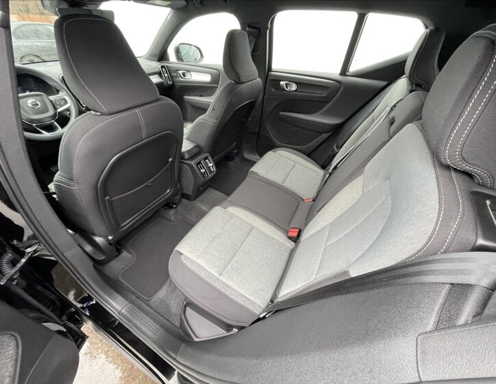 Volvo XC40 SUV 2,0 l 145 kw