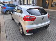 KIA Rio 7