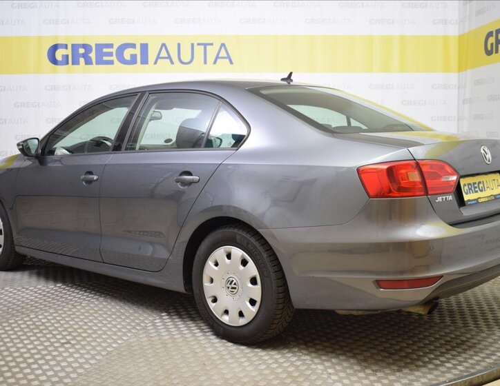 Volkswagen Jetta Sedan / Limuzína 1,2 l 77 kw