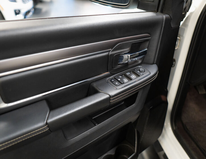 Dodge RAM Pick-up 5,7 l 291 kw