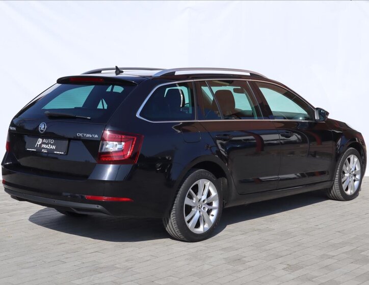 Škoda Octavia Kombi 2,0 l 110 kw