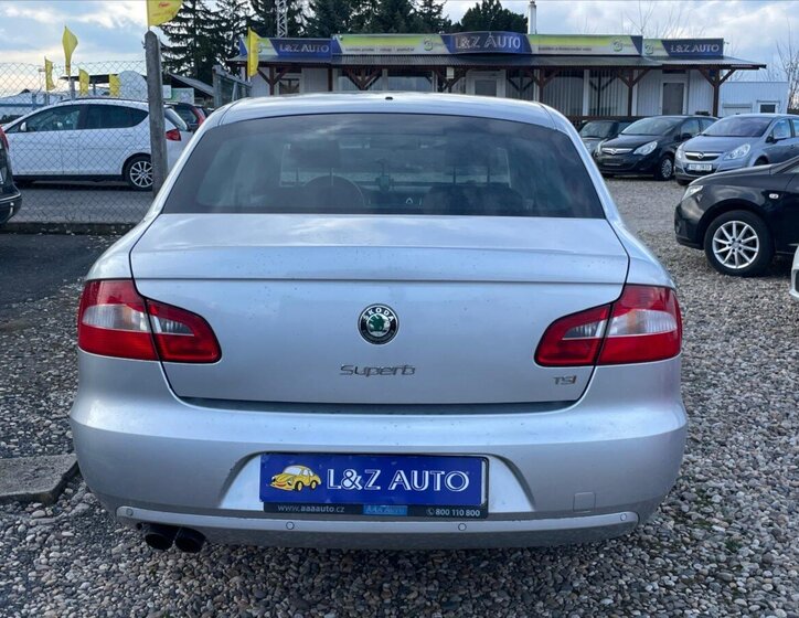 Škoda Superb Sedan / Limuzína 1,8 l 118 kw