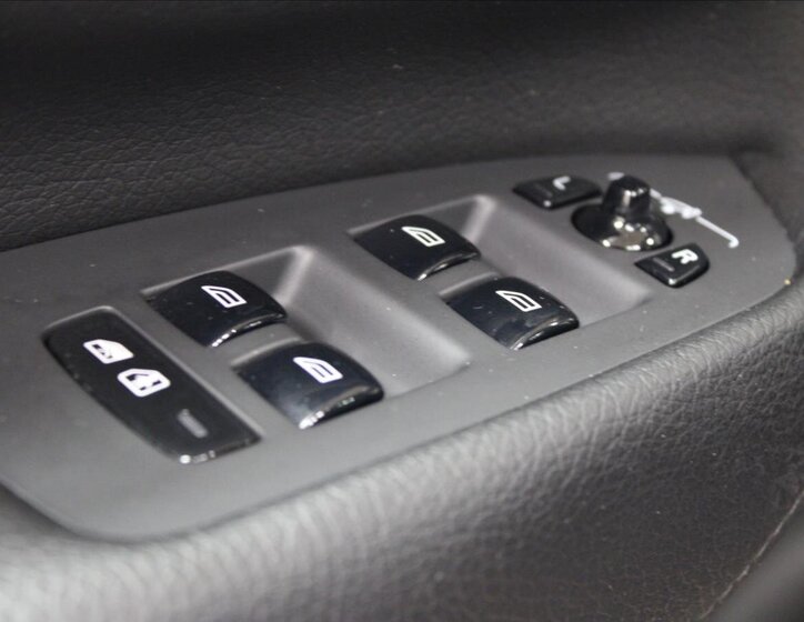 Volvo XC90 SUV / Terénní 2,0 l 173 kw