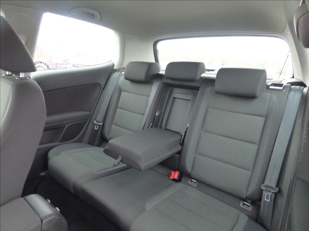 Volkswagen Golf Hatchback 1,4 l 59 kw