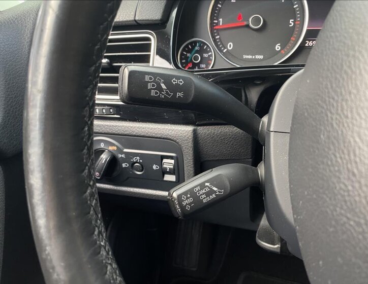 Volkswagen Touareg SUV / Terénní 3,0 l 176 kw