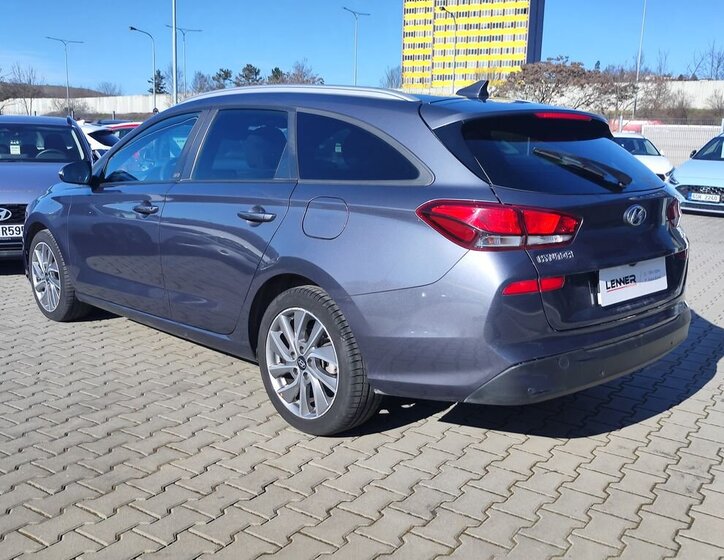 Hyundai i30 Kombi 1,6 l 81 kw