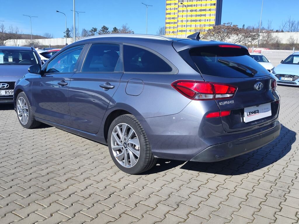 Hyundai i30 Kombi 1,6 l 81 kw
