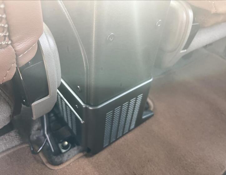 Toyota Land Cruiser 28