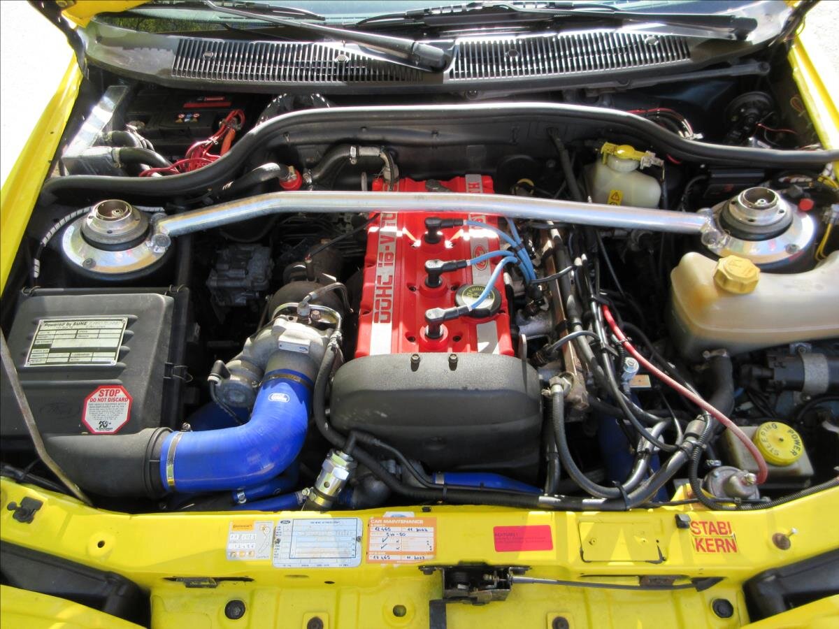 Ford Escort Hatchback 2,0 l 235 kw