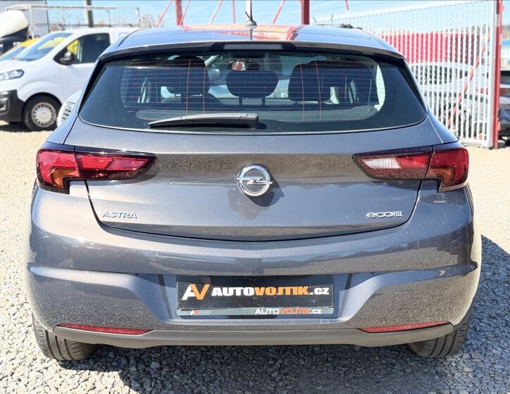 Opel Astra Hatchback 999,0 77 kw