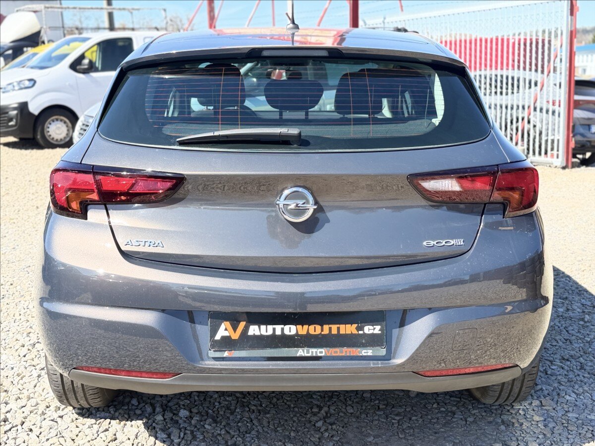 Opel Astra Hatchback 999,0 77 kw