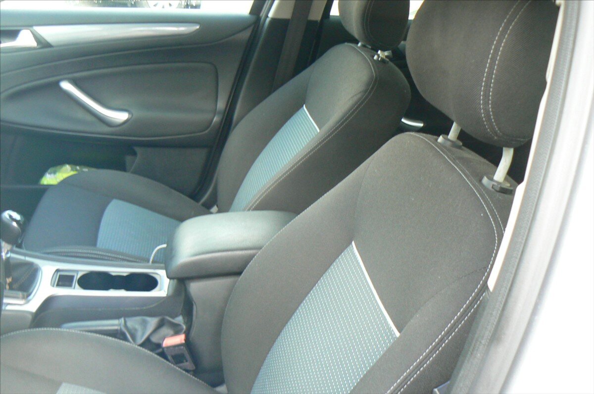 Ford Mondeo Kombi 2,0 l 103 kw