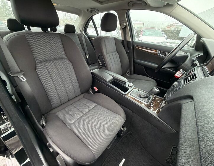 Mercedes-Benz Třídy C Sedan 1,8 l 135 kw