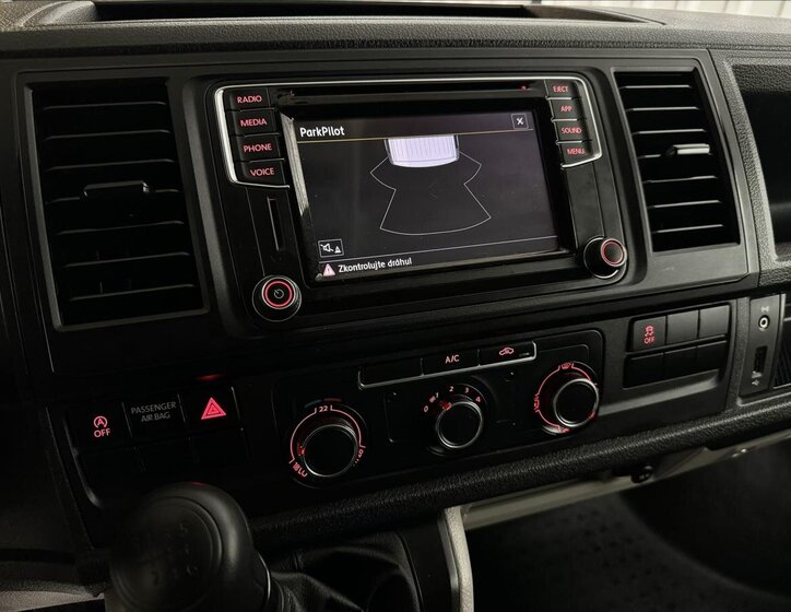 Volkswagen Transporter 24