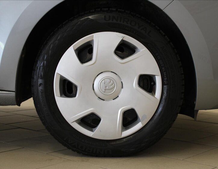 Škoda Rapid Sedan / Limuzína 1,2 l 77 kw