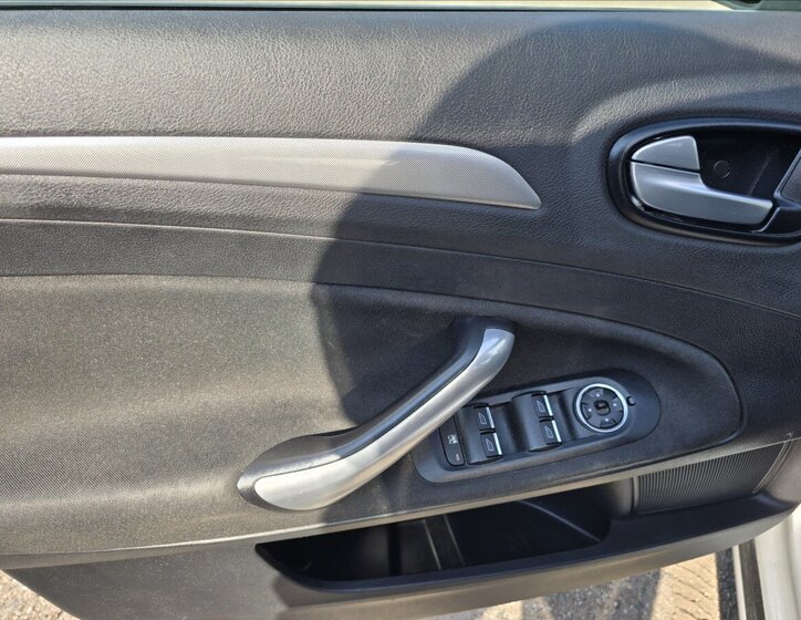 Ford Mondeo Kombi 2,0 l 96 kw